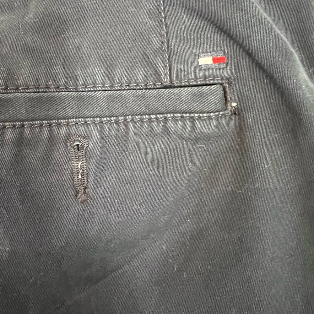 Men’s Tommy Hilfiger navy pants size 36 x 30